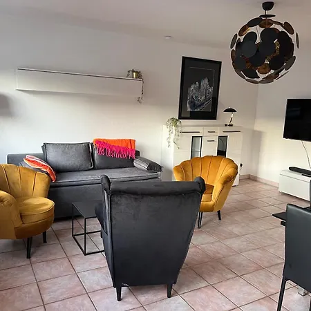 Gemuetliche 2-zimmer-wohnung In *